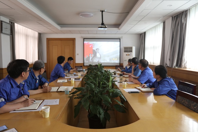 安彩朗朗讀書處，夏木蔭蔭正可人——安彩高科舉辦首期黨史學習教育專題讀書班