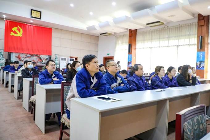 凝心聚力，同心篤行——安彩高科舉辦企業(yè)文化專題培訓(xùn)